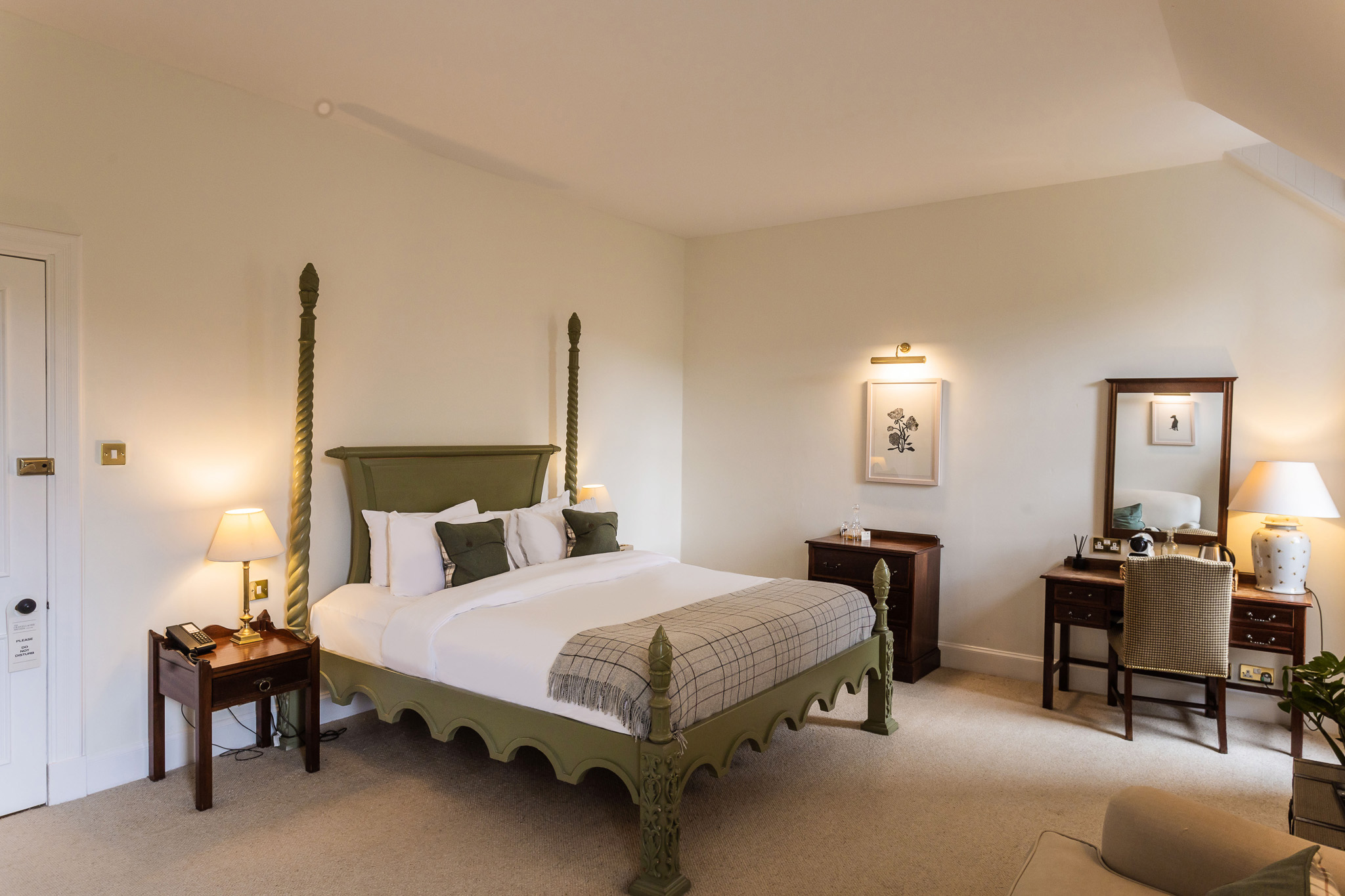 Comfy Luxe Room 11(4)